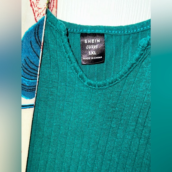 1XL SHEIN VCAY Plus Tropical Belted Tank Romper! - Picture 3 of 3